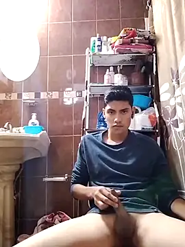 aispuro8505 online show from October 8, 7:13 am