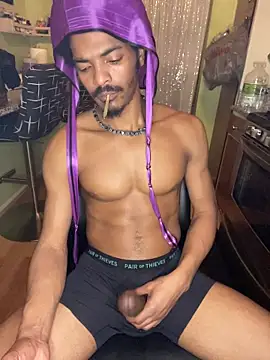 TRILLAHUNG online show from March 10, 4:29 am