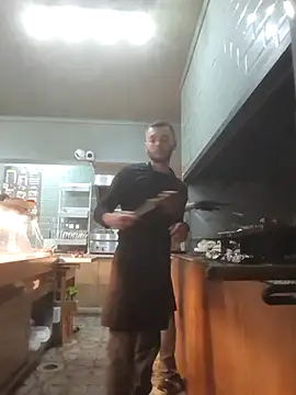 Snapshot of LeonNovaro chatting on October 30, 8:27 am LeonNovaro online show from October 30, 8:27 am