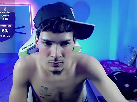 yankees  online show from October 7, 3:27 pm