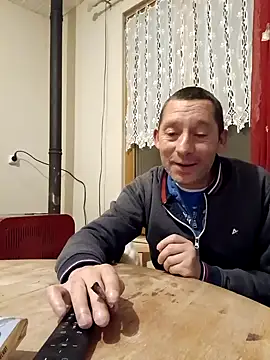 frederic198 online show from October 27, 8:33 pm