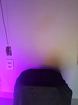 Skate012 online show from April 15, 4:01 am