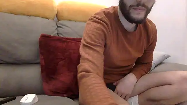 Amicisegreti online show from March 16, 5:50 pm