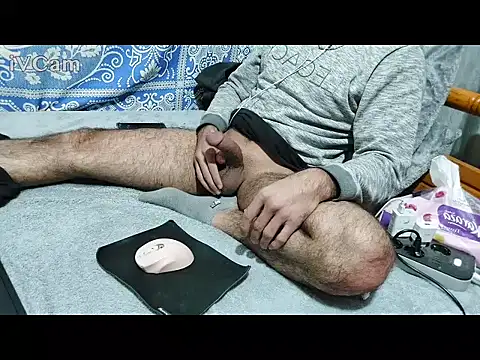 yazinyazin1 online show from February 28, 9:25 pm