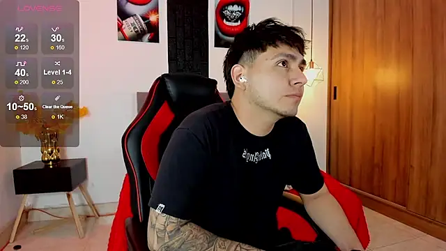 Nicolas James Sc online show from December 15, 1:30 pm