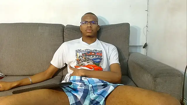 criss zuri online show from October 27, 11:56 am