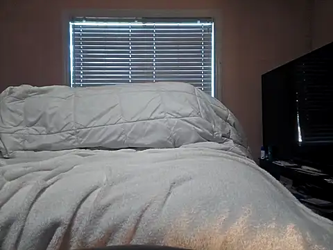Snapshot of slavemeat433 chatting on September 23, 2:16 pm slavemeat433 online show from September 23, 2:16 pm