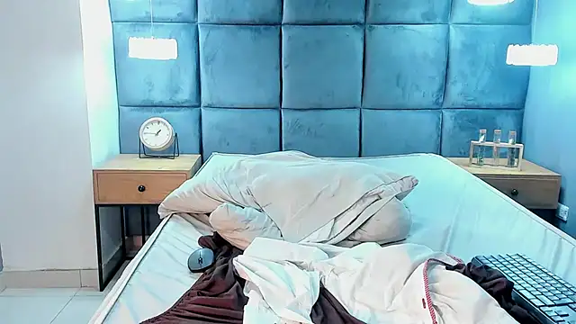 HunterHeat  online show from November 24, 1:23 pm