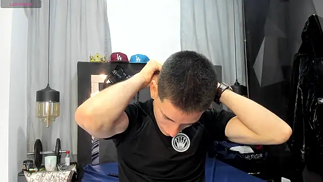 HunterHeat  online show from April 19, 11:53 am