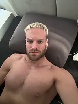 TheKevinboy online show from April 20, 4:09 pm