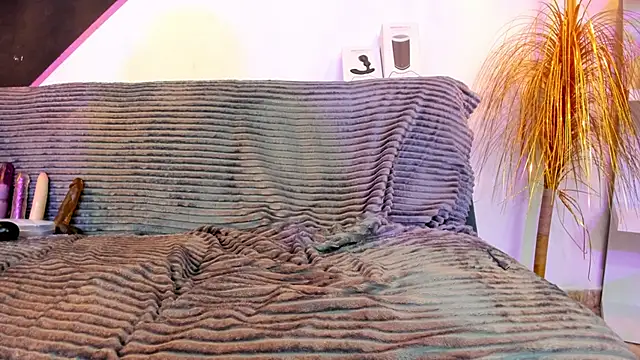 DanteWinter online show from February 7, 7:04 am