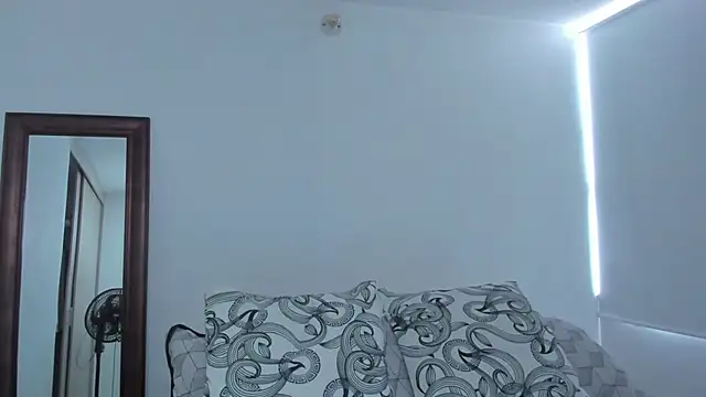 KingLevi01 online show from April 19, 7:38 pm