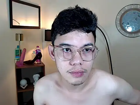 keirflorianxx online show from October 20, 10:02 pm