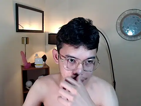 keirflorianxx online show from October 16, 5:48 am