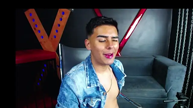 Matthewlodge online show from October 30, 4:19 pm