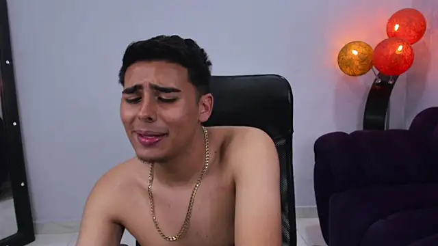 Matthewlodge online show from November 8, 7:39 pm