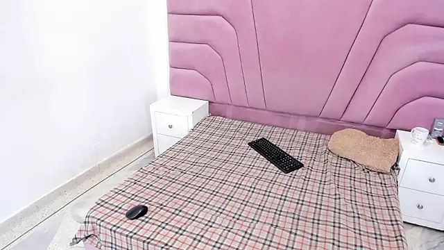 kingmaverickx online show from March 26, 3:32 am