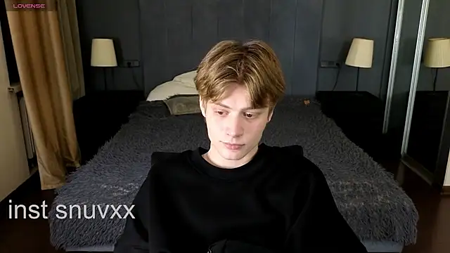 LouieEvans online show from November 9, 9:30 pm