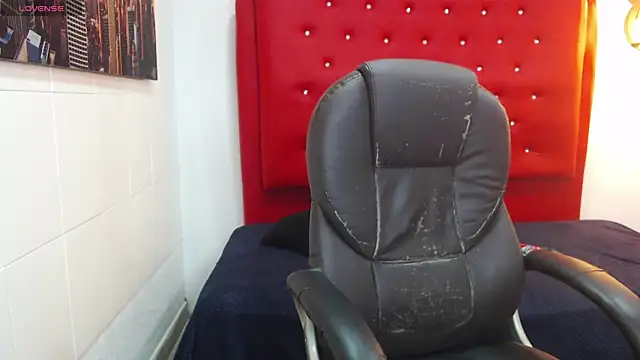 titanxero online show from November 7, 7:06 pm