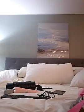 chrisCD19 online show from November 15, 10:39 am