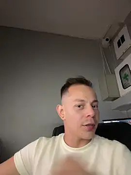 dimitryivanovv online show from September 14, 6:26 am