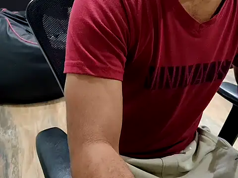 Snapshot of ZoroArcher chatting on September 29, 8:59 pm ZoroArcher online show from September 29, 8:59 pm