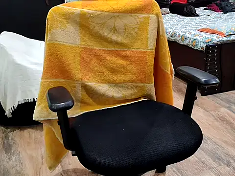 Snapshot of ZoroArcher chatting on October 1, 9:19 pm ZoroArcher online show from October 1, 9:19 pm