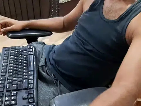 Snapshot of ZoroArcher chatting on September 20, 7:47 pm ZoroArcher online show from September 20, 7:47 pm