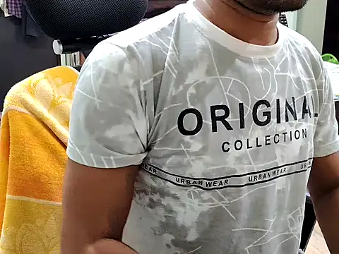 Snapshot of ZoroArcher chatting on October 14, 9:33 pm ZoroArcher online show from October 14, 9:33 pm