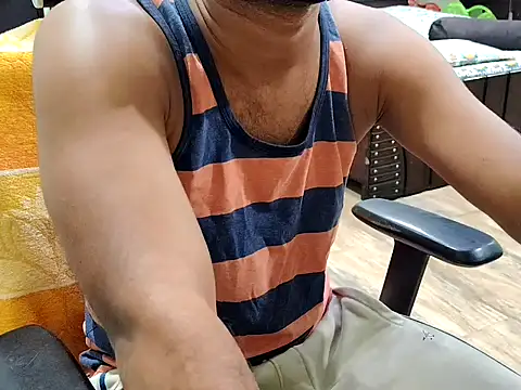 Snapshot of ZoroArcher chatting on October 13, 8:59 pm ZoroArcher online show from October 13, 8:59 pm