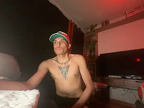 alexzCL online show from July 6, 6:10 am