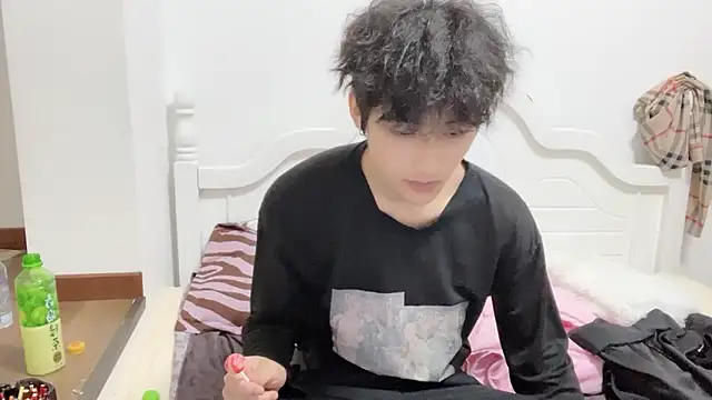 Snapshot of yangyang-2563 chatting on October 16, 12:02 pm yangyang-2563 online show from October 16, 12:02 pm