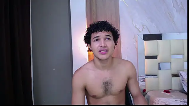 Snapshot of fire_drako_ chatting on September 26, 4:54 am fire drako online show from September 26, 4:54 am