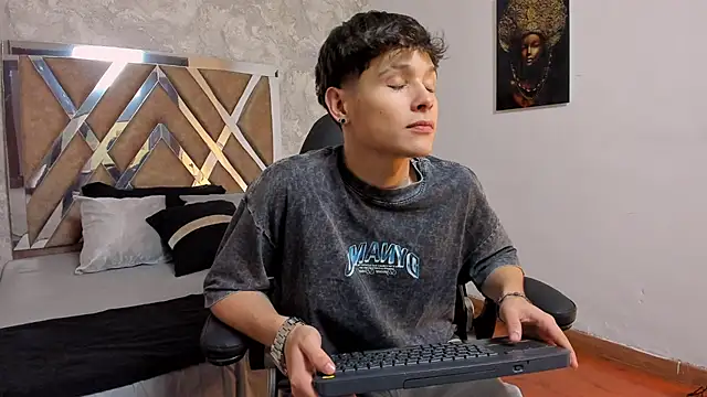 kraven lust online show from February 12, 3:23 am