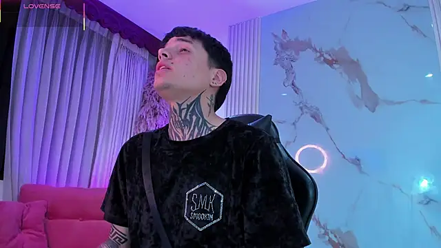 Declan-Fox online show from January 14, 3:55 am