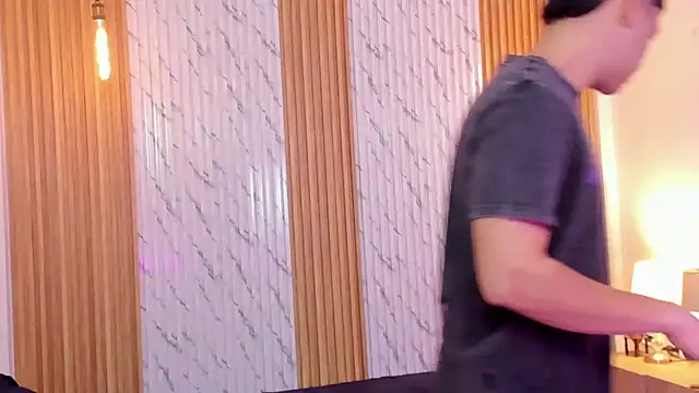 james jonnes online show from November 24, 7:48 pm