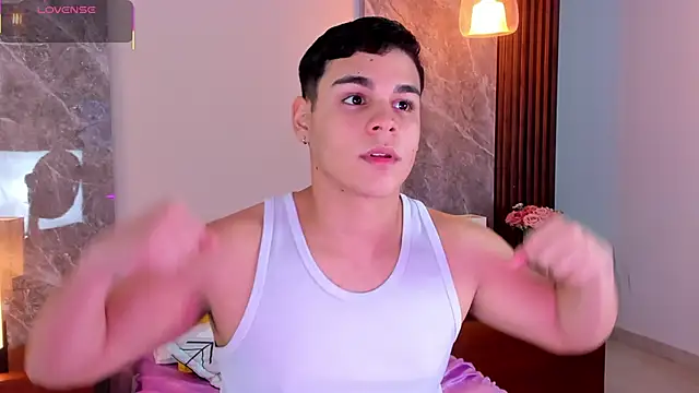 james jonnes online show from November 27, 8:01 pm