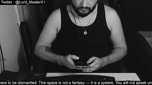 Snapshot of Lord_MasterX chatting on October 2, 2:26 am Lord MasterX online show from October 2, 2:26 am