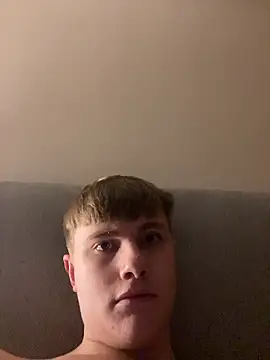 Sammyboy2211 online show from January 12, 1:20 am