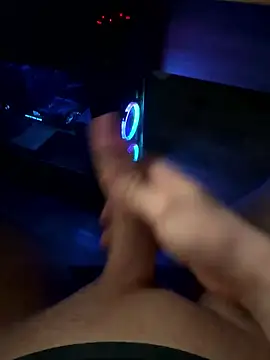 jstntz online show from January 6, 11:09 pm