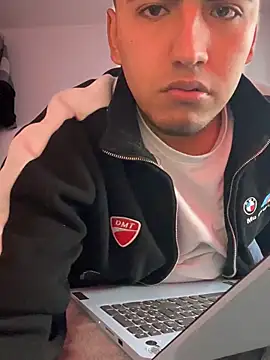 Snapshot of tomy_hot20 chatting on September 22, 10:20 pm tomy hot20 online show from September 22, 10:20 pm