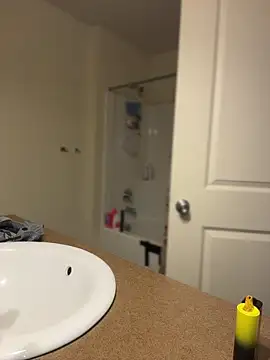 Snapshot of Matthew23Z chatting on October 13, 5:13 am Matthew23Z online show from October 13, 5:13 am