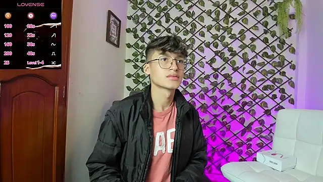 bellmontneon online show from January 8, 12:54 pm