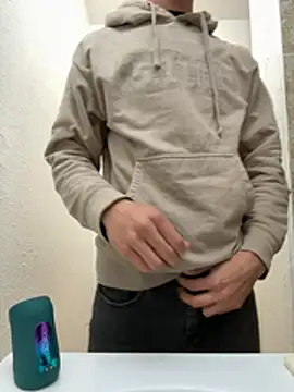 gymratforyouu online show from April 13, 2:45 am