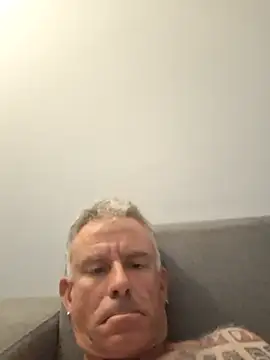 Pappa1978 online show from October 5, 8:35 pm