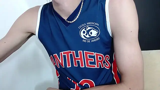 LATINO27CM online show from November 29, 11:40 pm