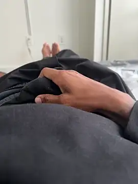 smuckle899 online show from November 3, 12:30 pm