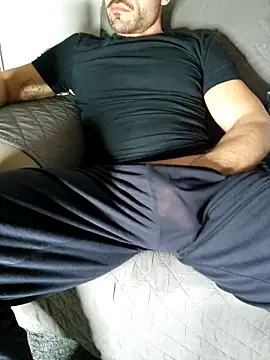 giovan2020 online show from March 4, 9:44 pm