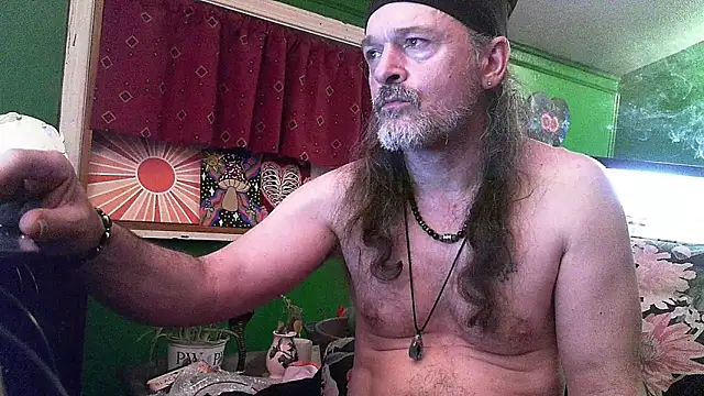 HippieDad333 online show from April 12, 7:32 am