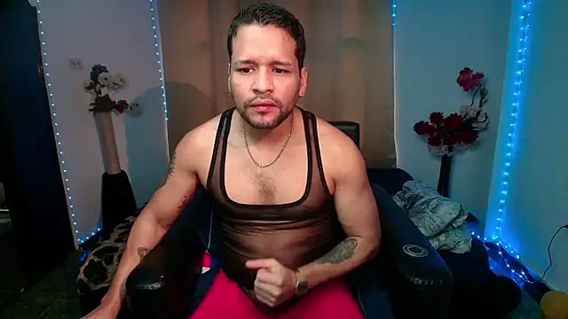 LucasGaeel online show from April 18, 12:28 pm